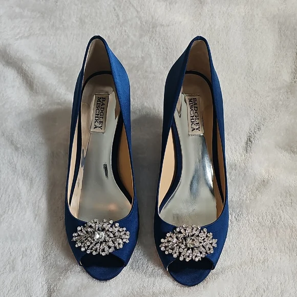Badgley Mischka Shoes Badgley Mischka Navy Heels With Crystal